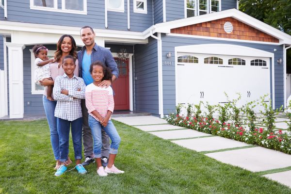 Happy Family with New Garage Door 124791563 1